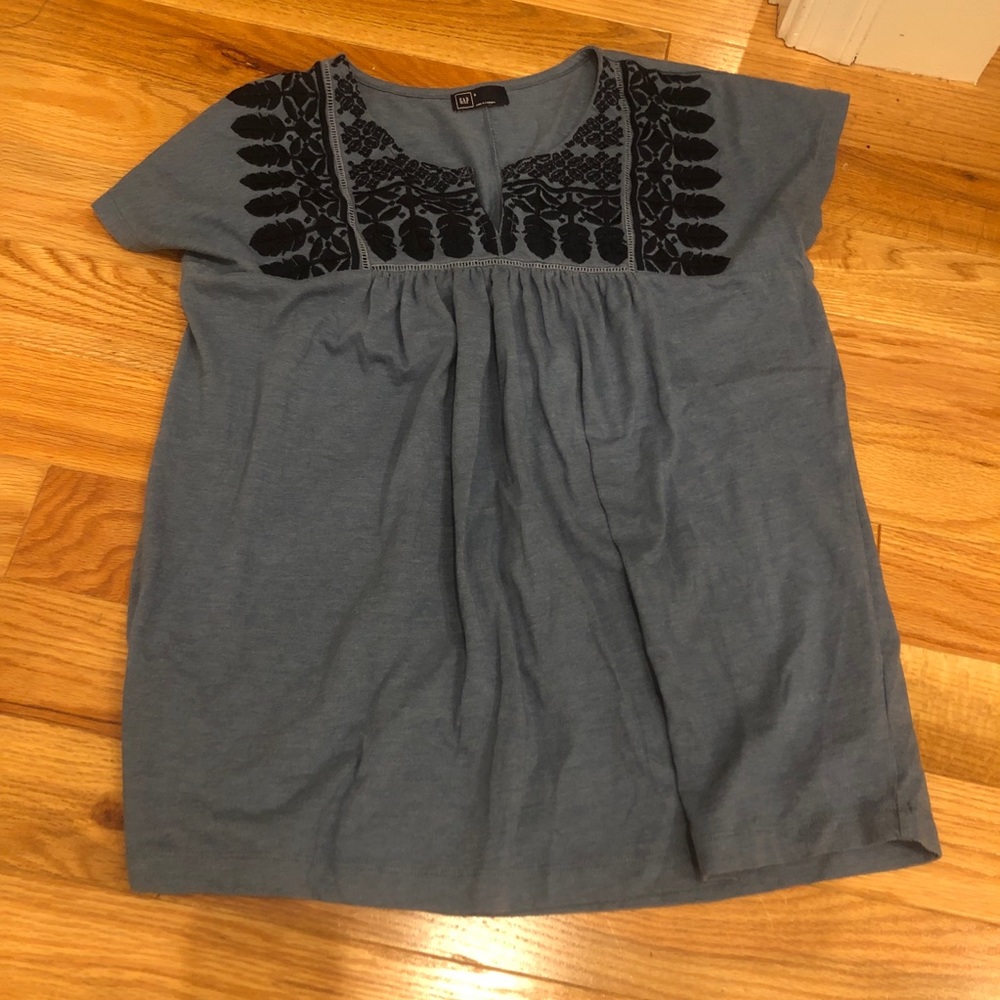 Embroidered Gap Tee